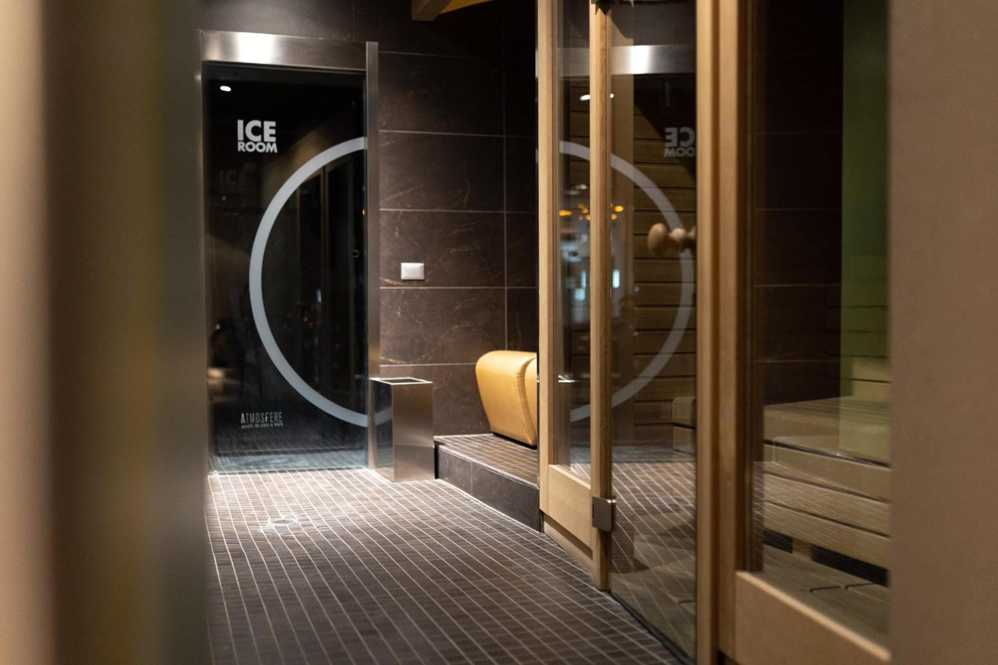 Atmosfere Milano Marittima Exterior foto